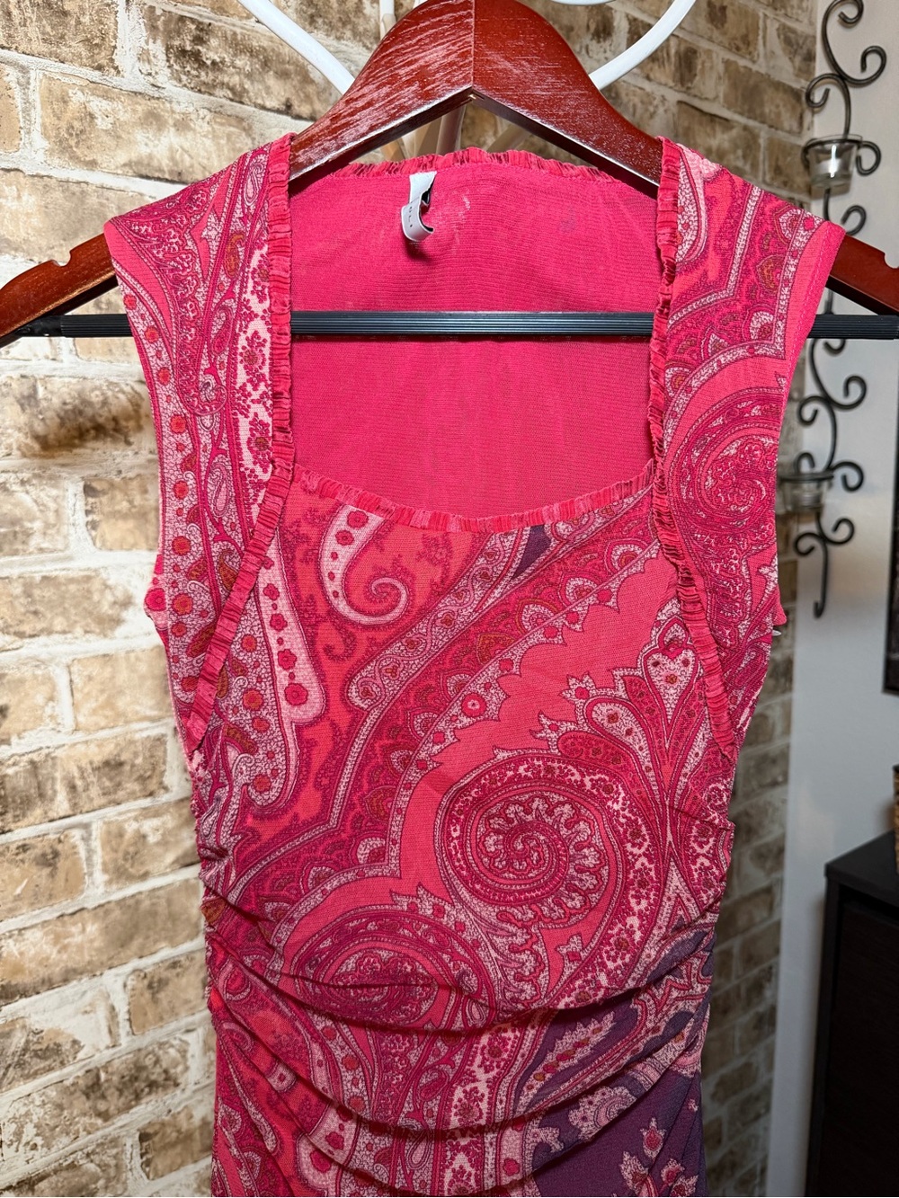 Women’s Midi Dress in Fuchsia Paisley